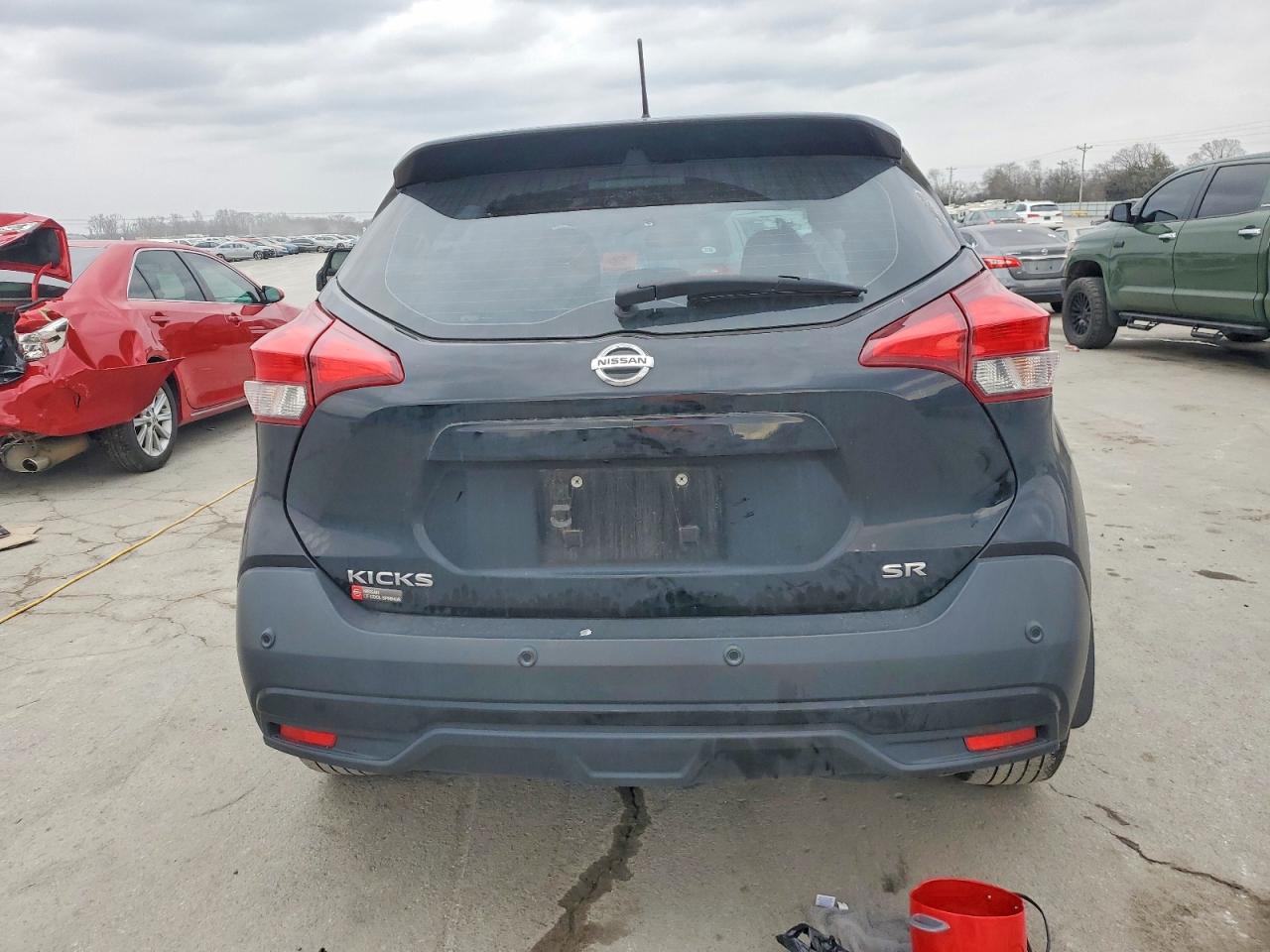 2020 NISSAN KICKS SR photo 6