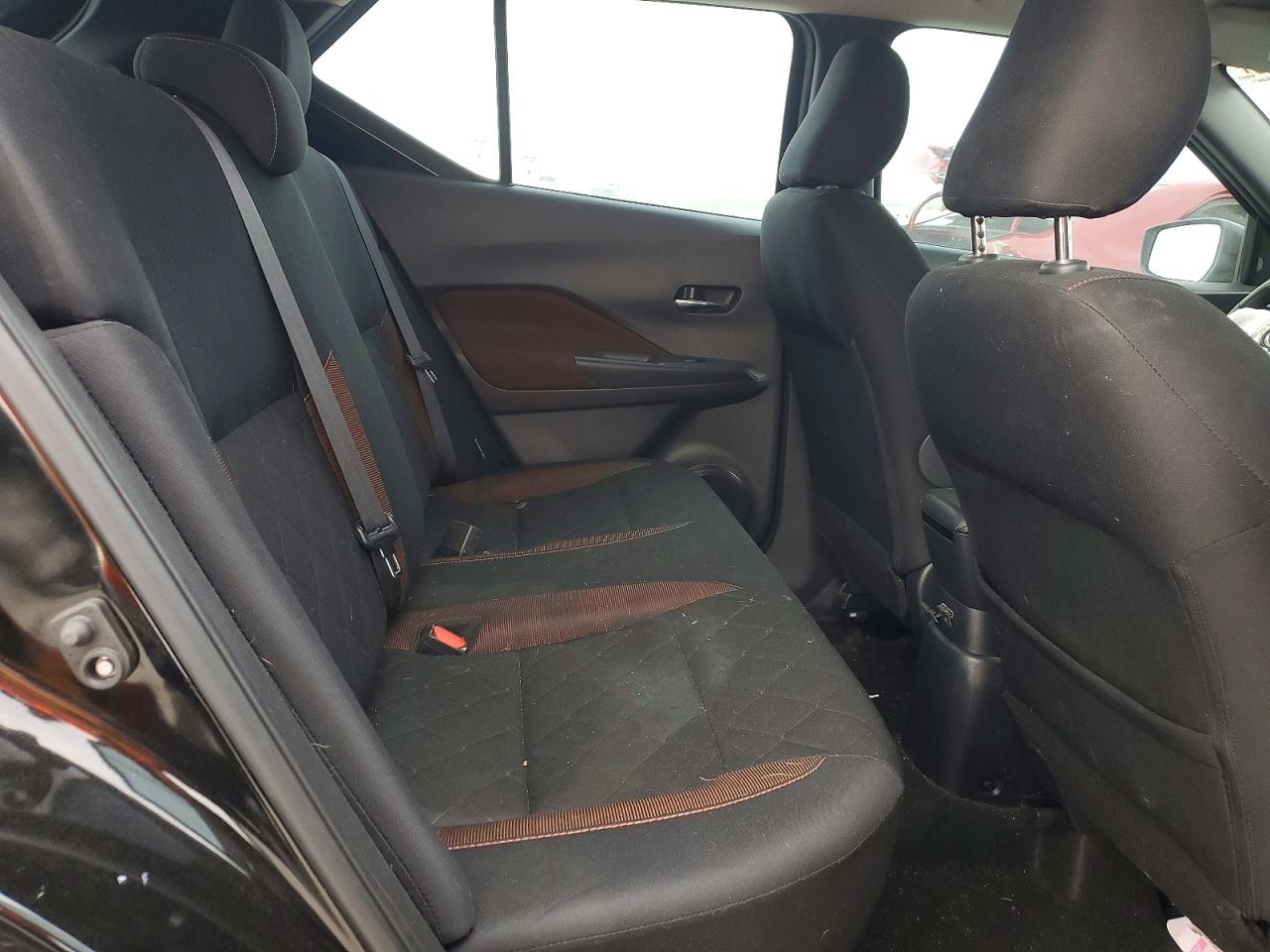 2020 NISSAN KICKS SR photo 10