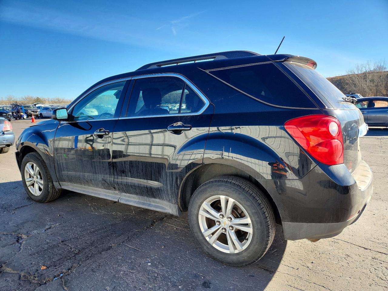 2015 CHEVROLET EQUINOX LT photo 2