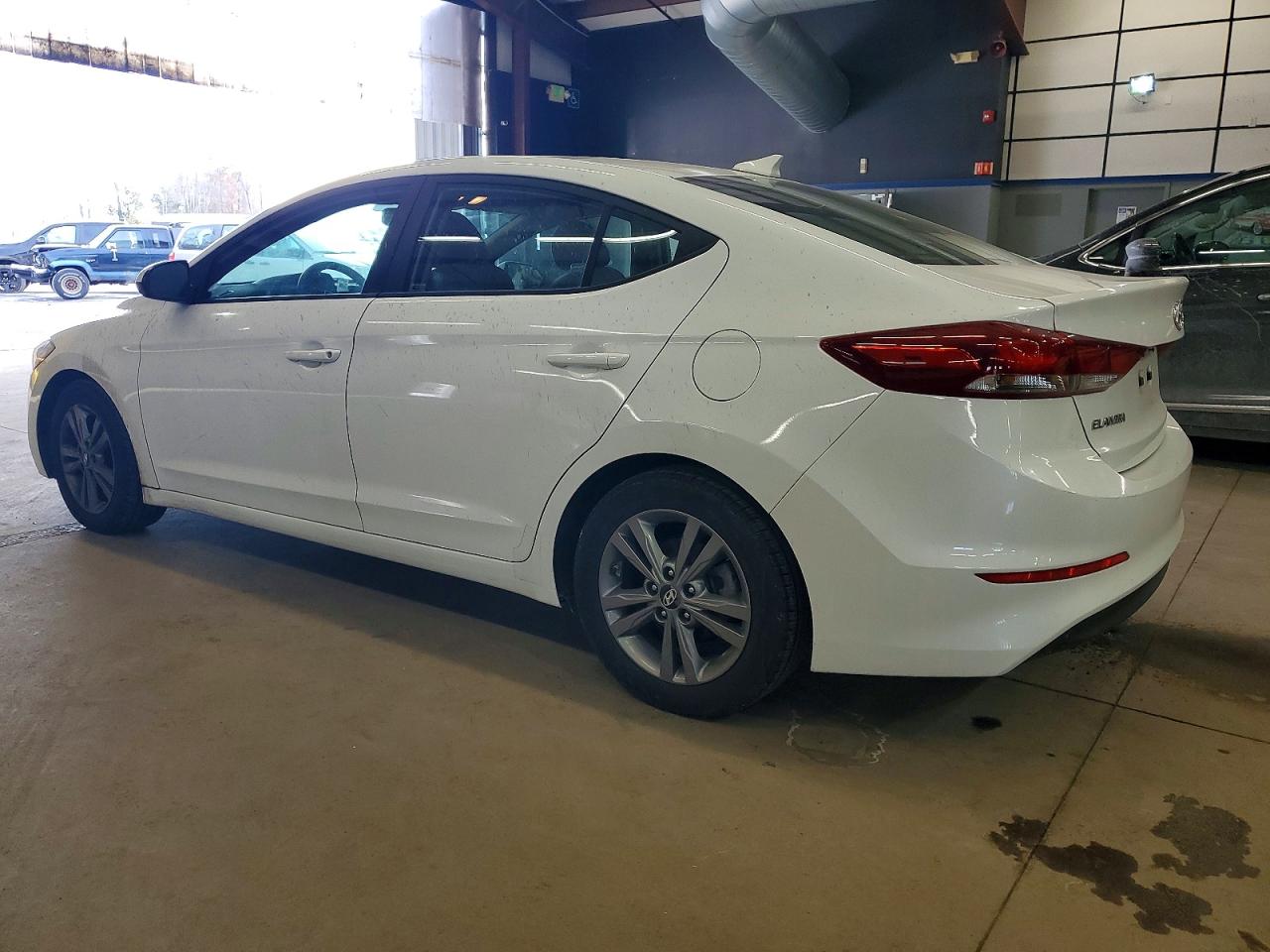 2018 HYUNDAI ELANTRA SEL photo 2