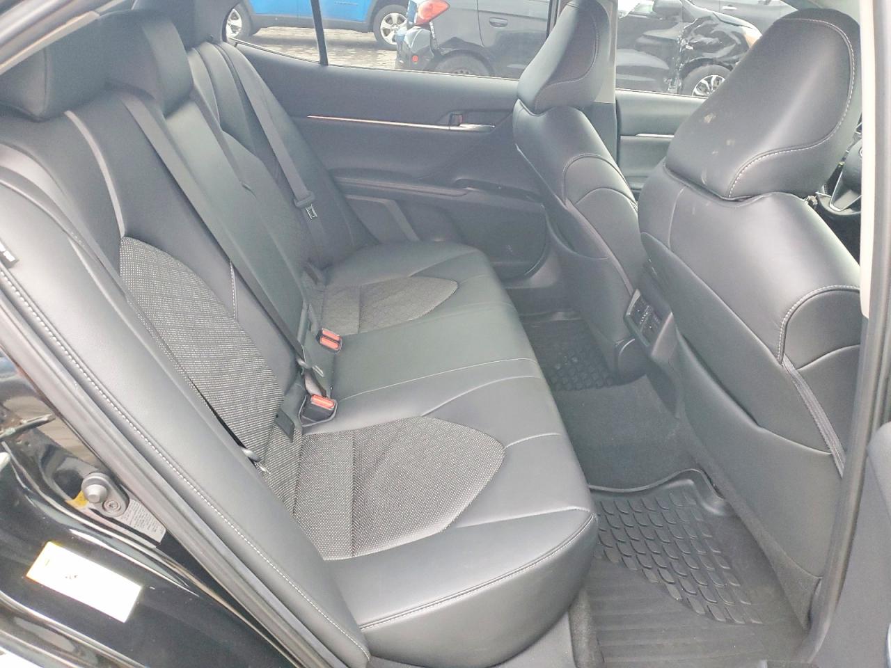2019 TOYOTA CAMRY XSE photo 4