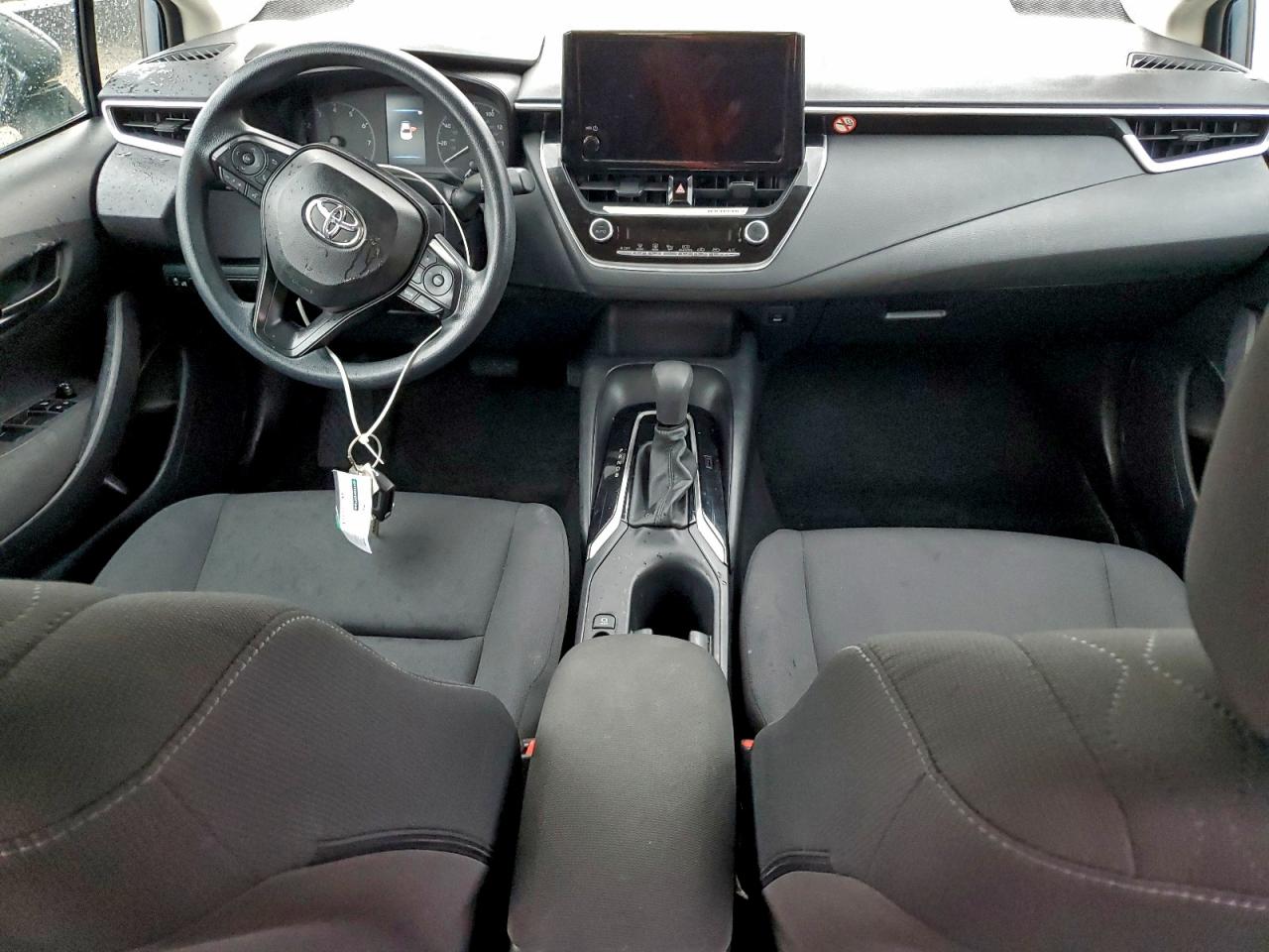 2024 TOYOTA COROLLA LE photo 8