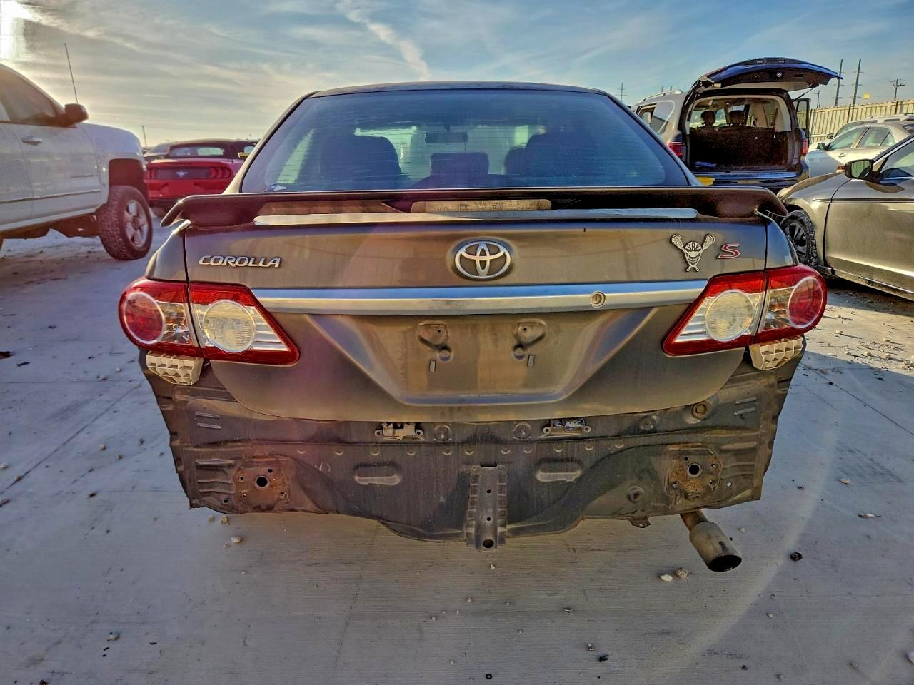 2011 TOYOTA COROLLA BASE photo 6