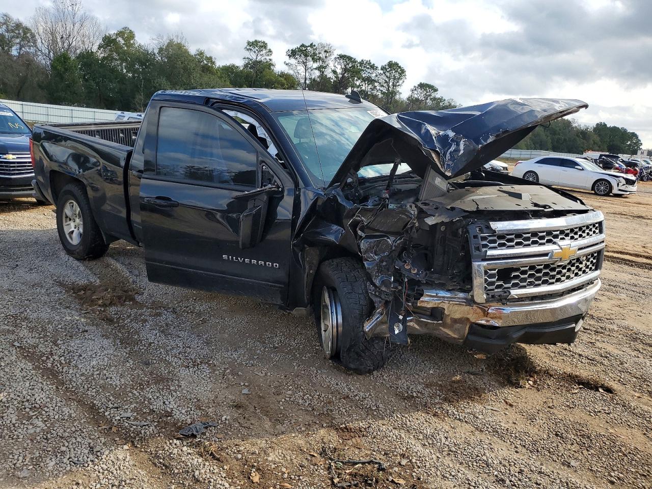 2015 CHEVROLET SILVERADO C1500 LT photo 4
