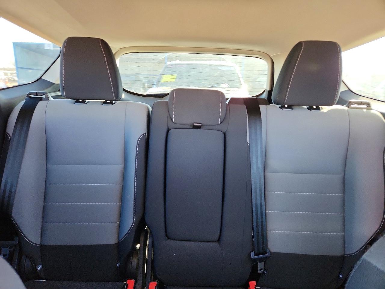 2016 FORD ESCAPE SE photo 10