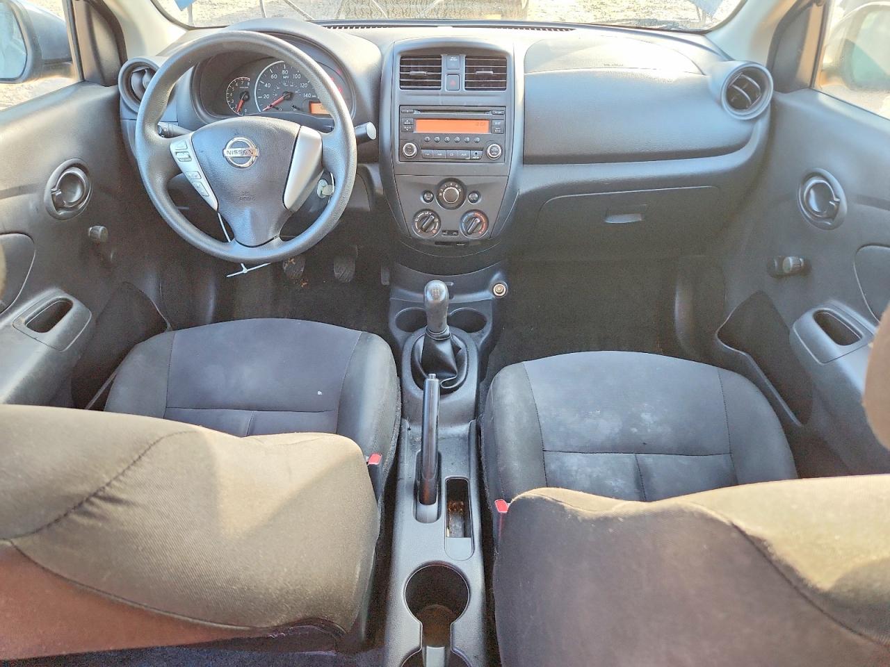 2018 NISSAN VERSA S photo 8
