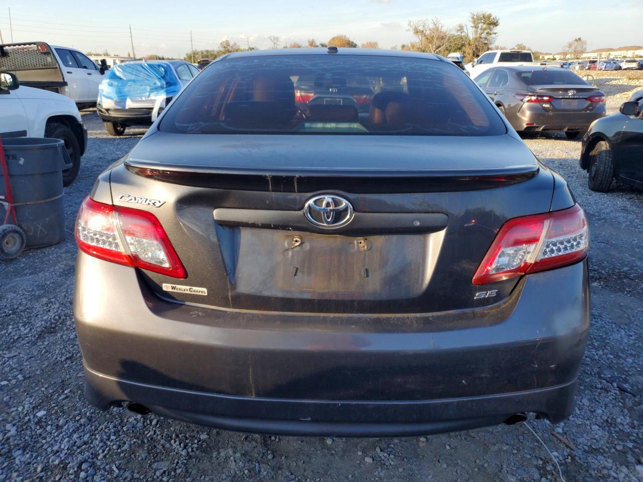 2010 TOYOTA CAMRY BASE photo 6