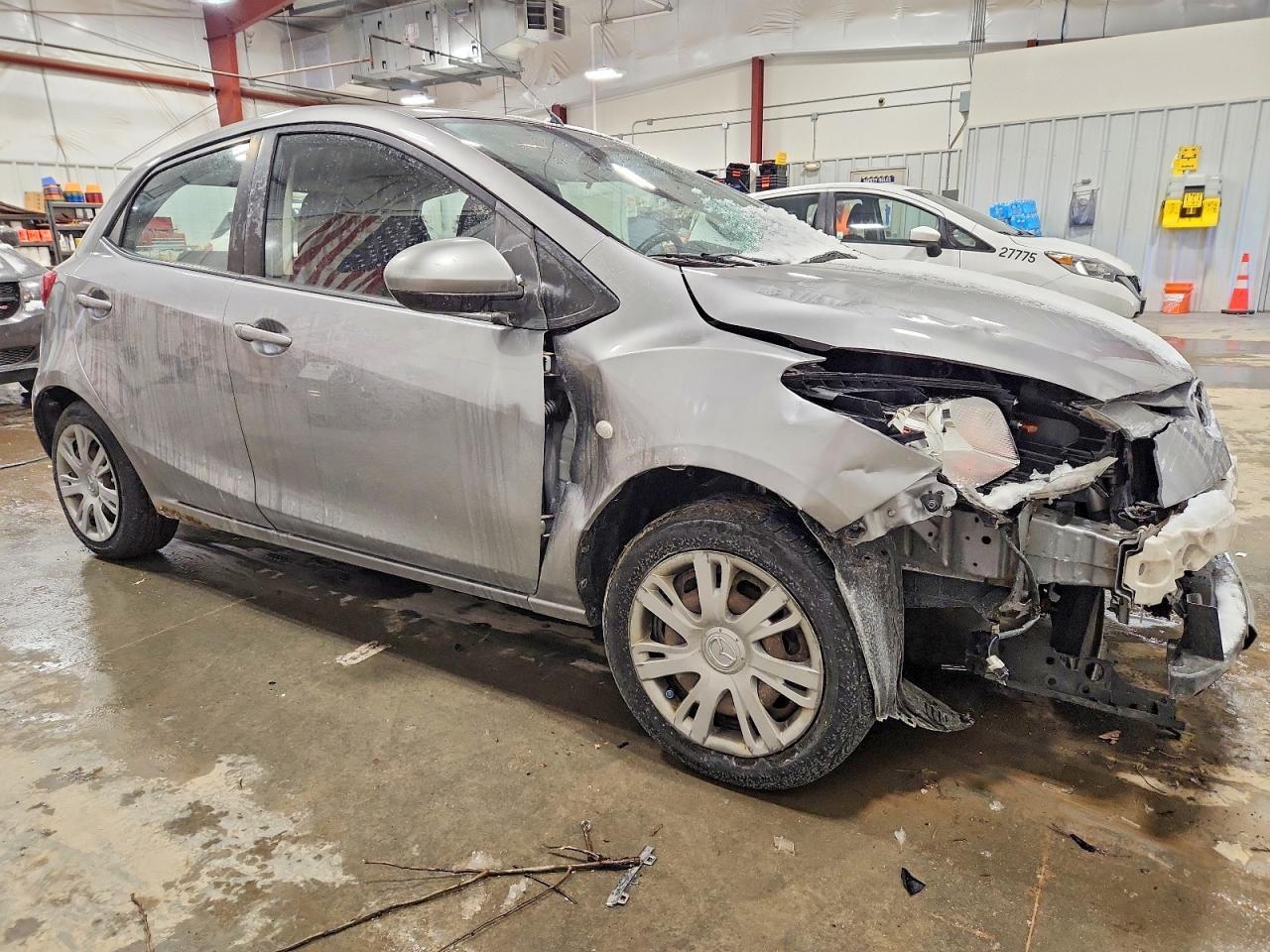 2012 MAZDA MAZDA2 photo 4