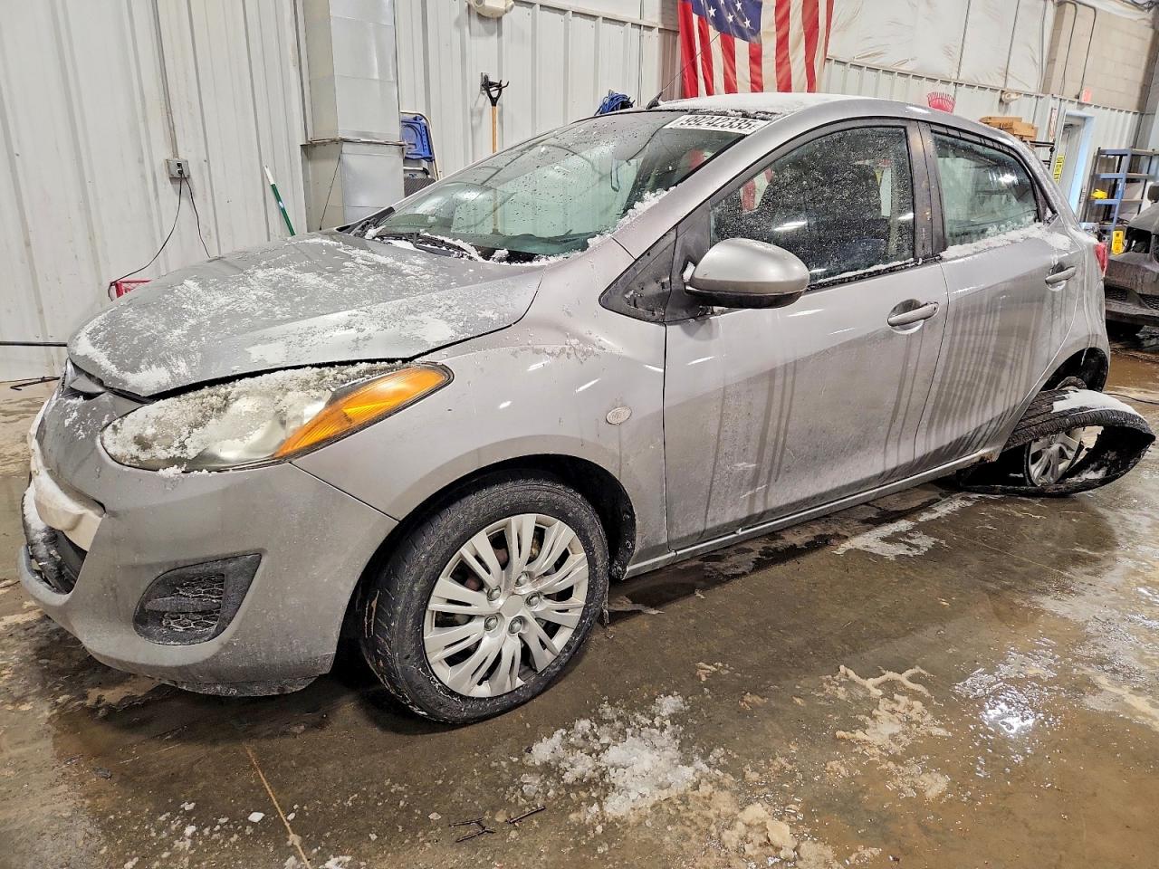 2012 MAZDA MAZDA2