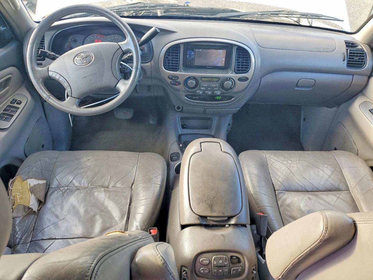 2004 TOYOTA SEQUOIA LIMITED photo 8