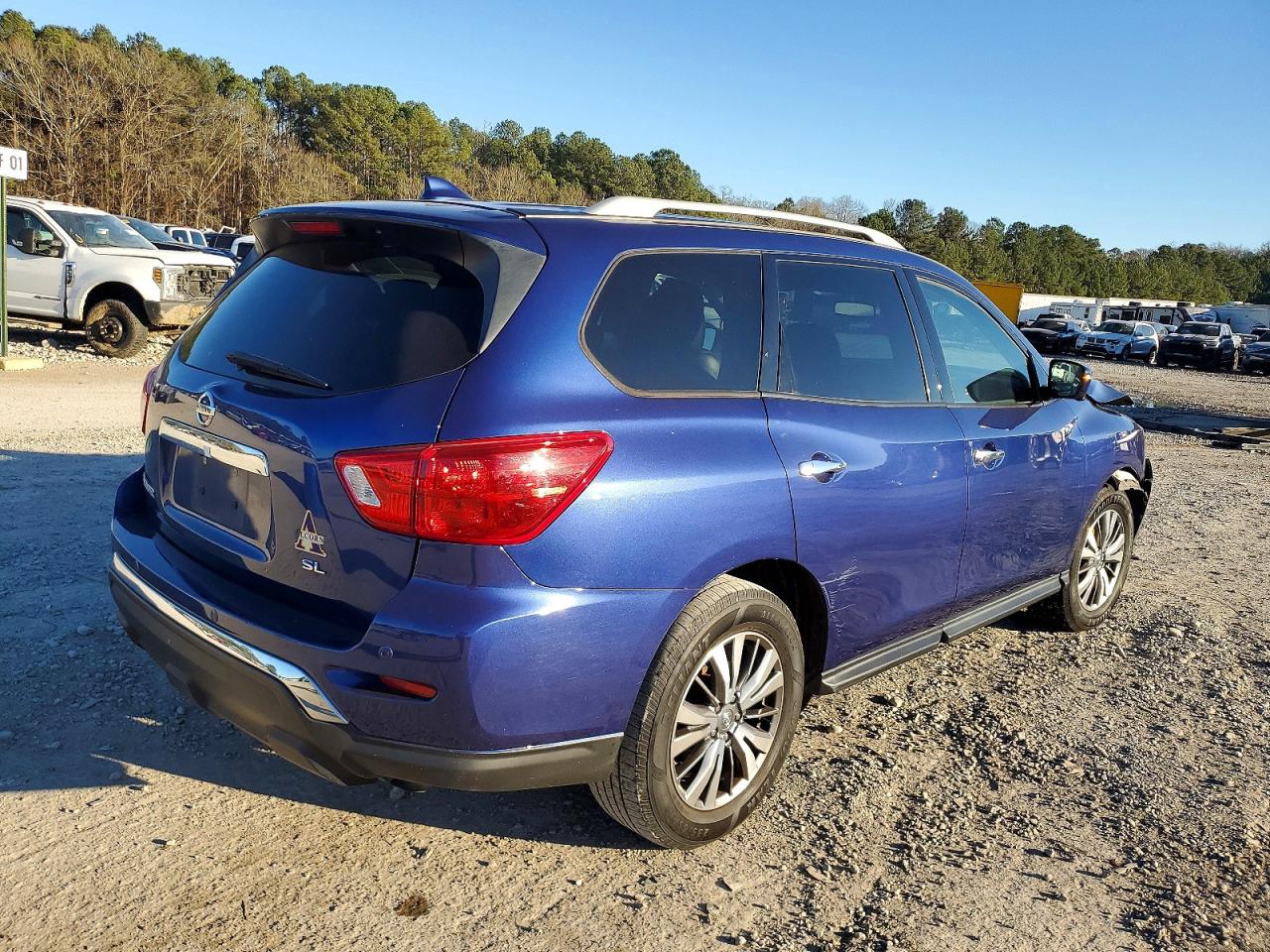 2020 NISSAN PATHFINDER SL photo 3