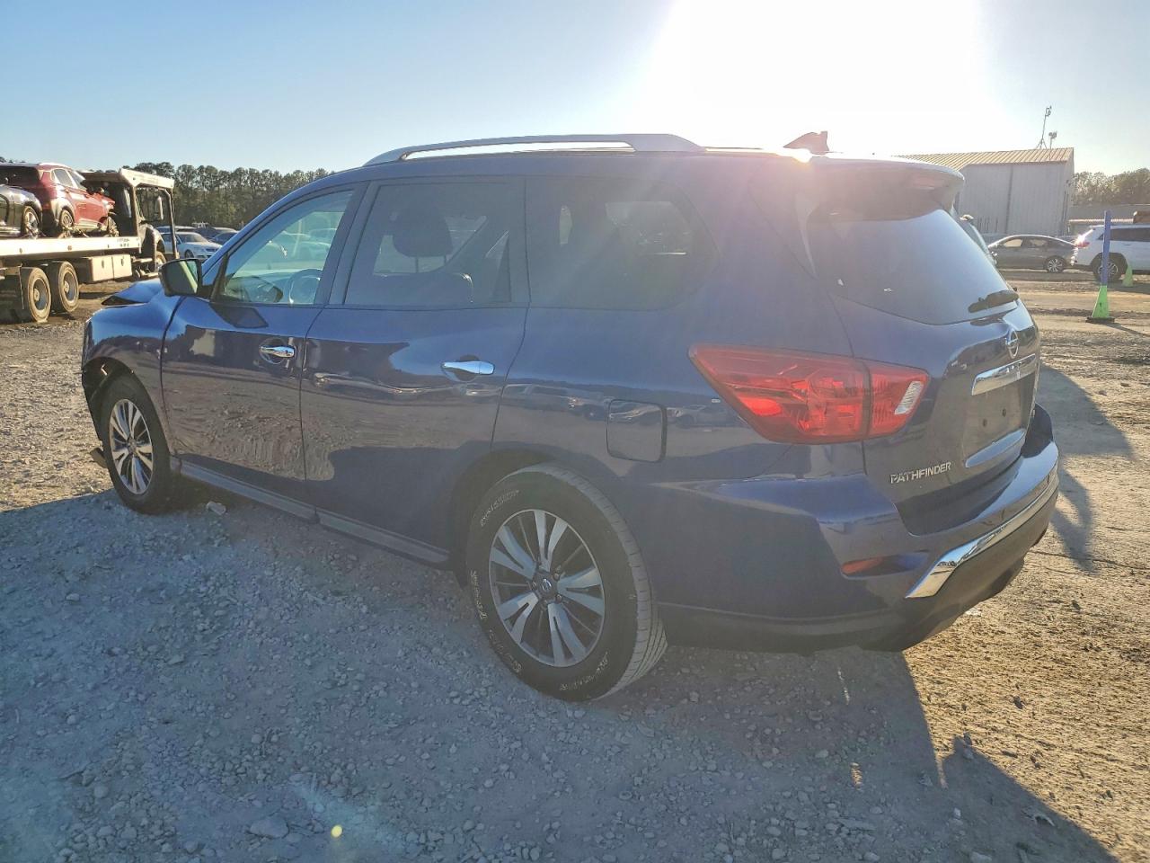 2020 NISSAN PATHFINDER SL photo 2