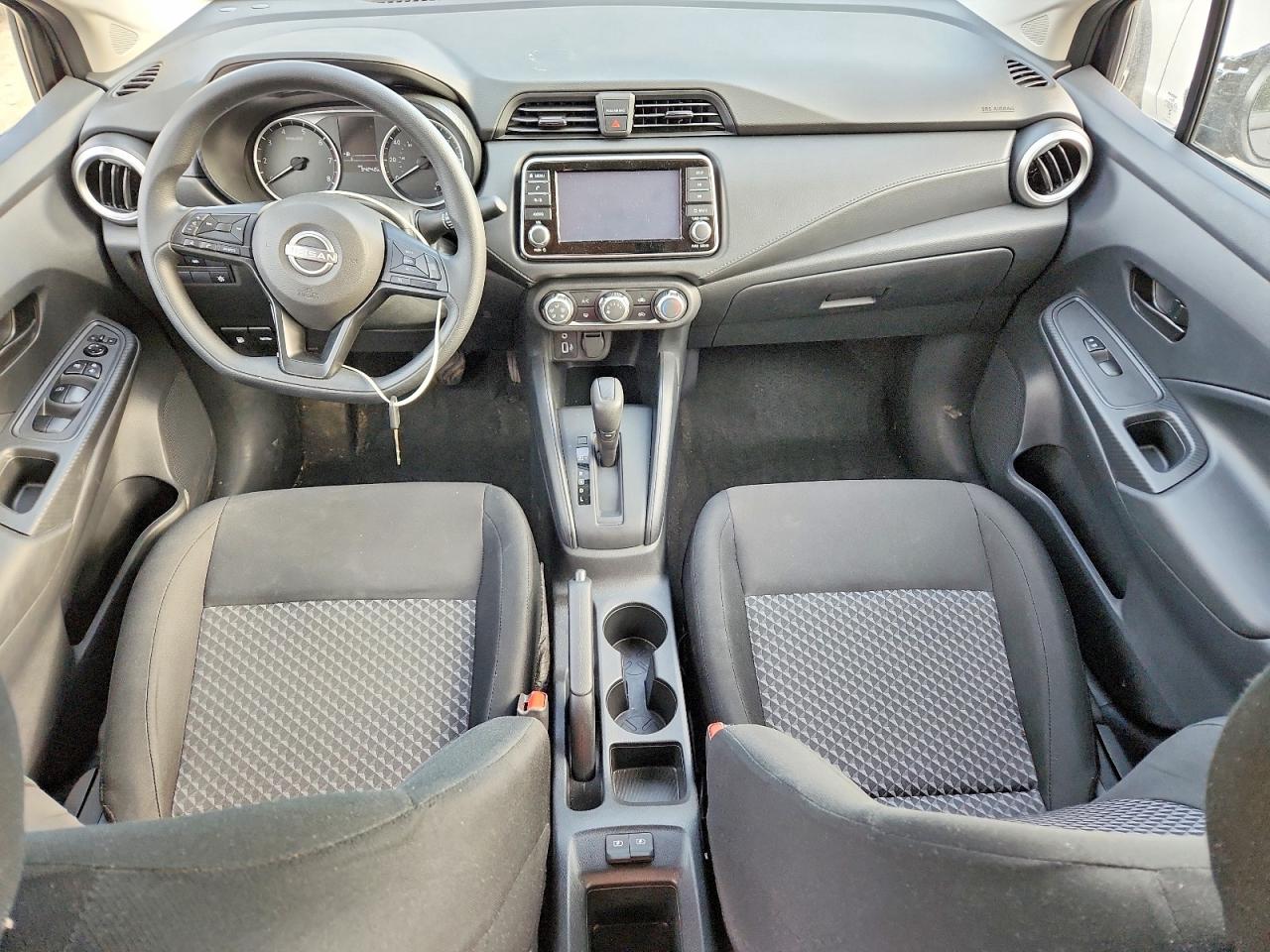 2024 NISSAN VERSA S photo 8
