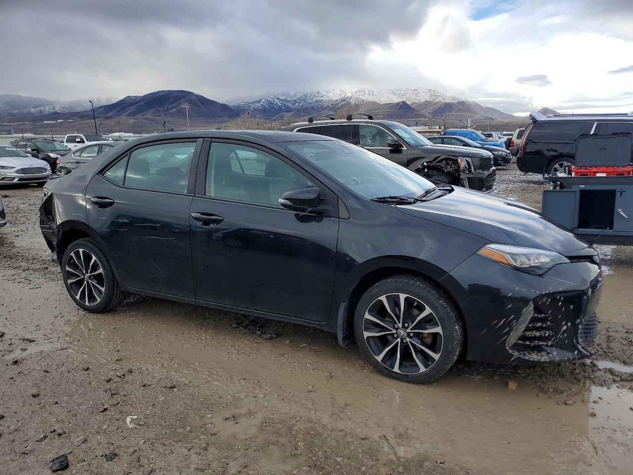 2018 TOYOTA COROLLA L photo 4