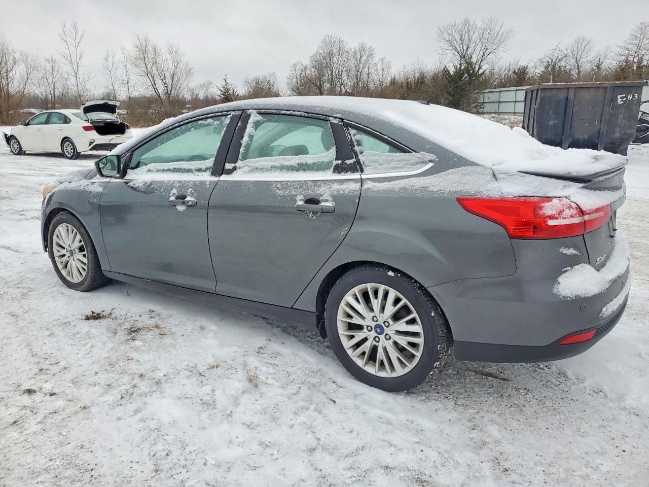 2018 FORD FOCUS TITANIUM photo 2