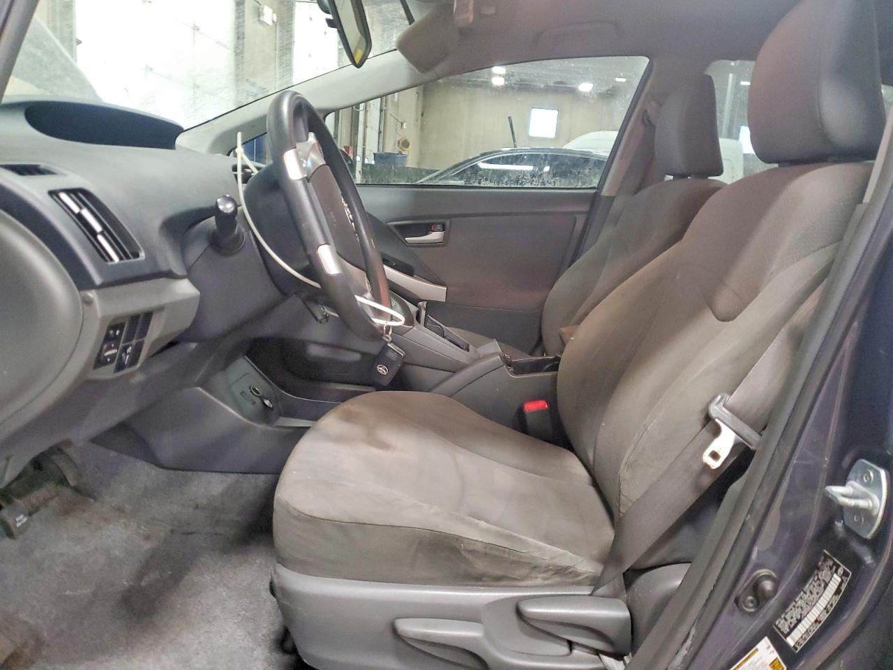 2011 TOYOTA PRIUS photo 7