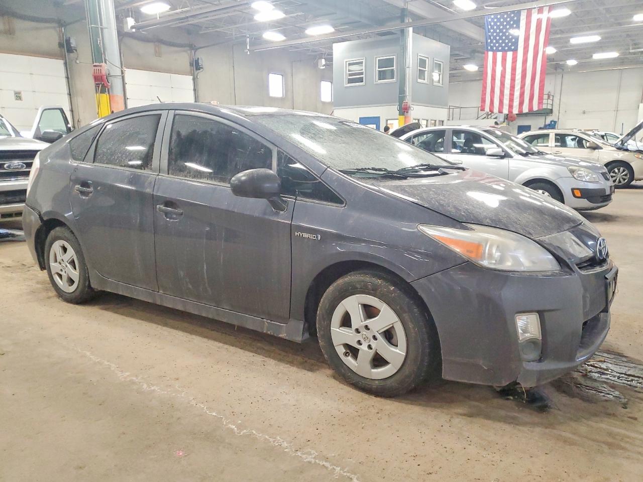 2011 TOYOTA PRIUS photo 4