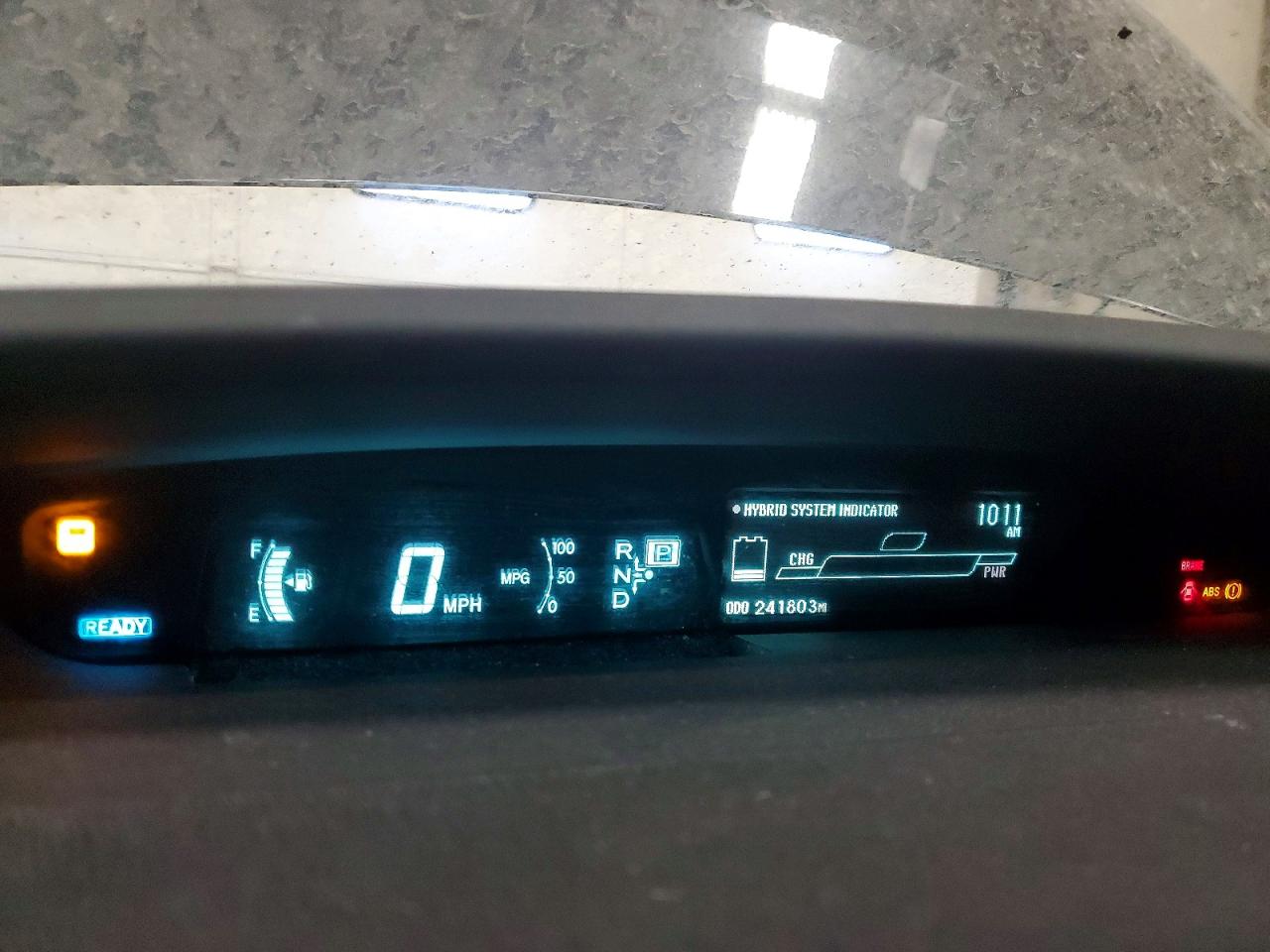 2011 TOYOTA PRIUS photo 9