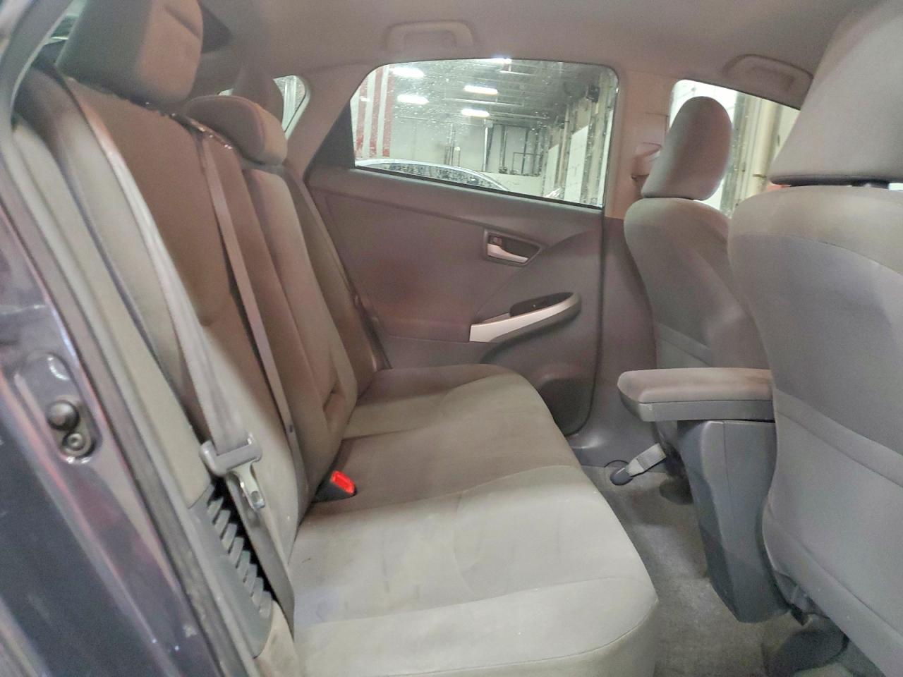 2011 TOYOTA PRIUS photo 10