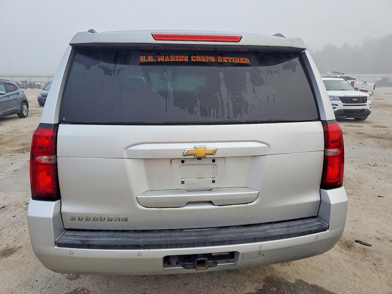 2018 CHEVROLET SUBURBAN K1500 LT photo 6