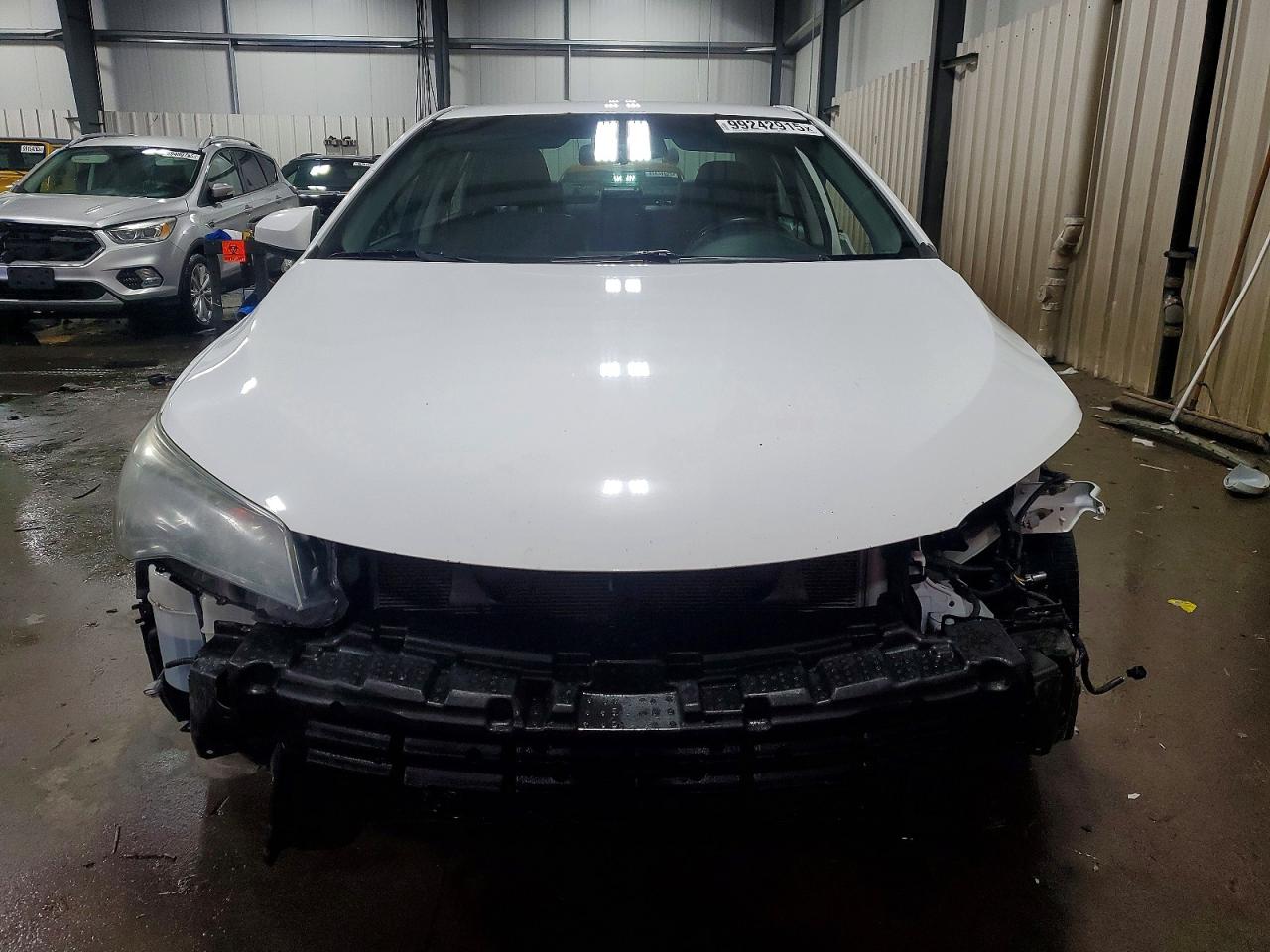 2016 TOYOTA CAMRY LE photo 5