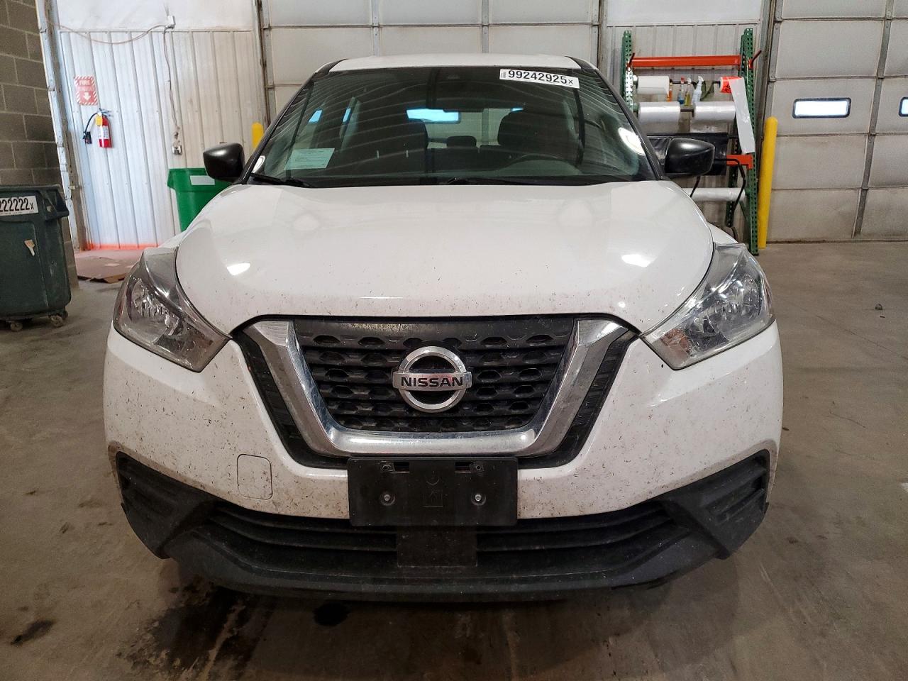 2020 NISSAN KICKS S photo 5