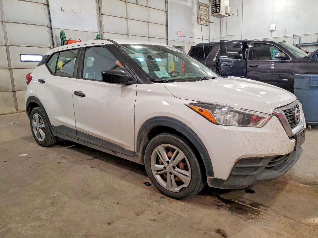 2020 NISSAN KICKS S photo 4