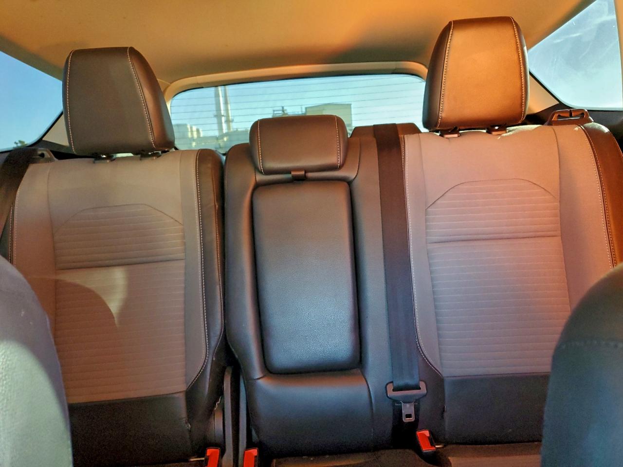 2017 FORD ESCAPE SE photo 10