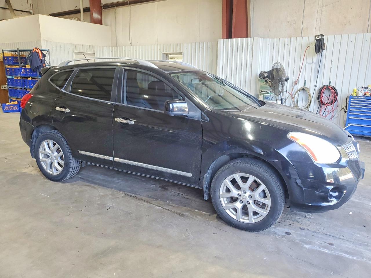 2013 NISSAN ROGUE S photo 4