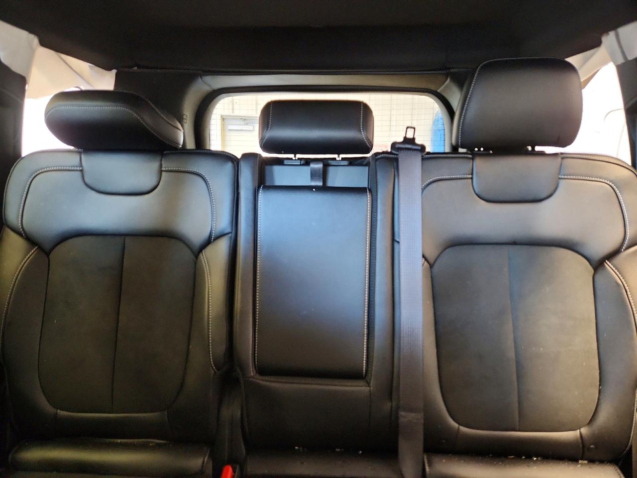2024 JEEP GRAND CHEROKEE LAREDO photo 10