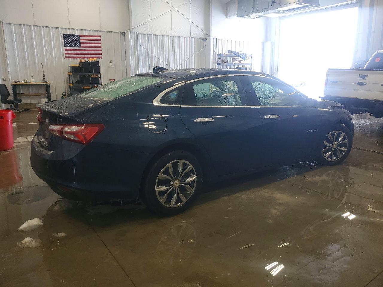 2020 CHEVROLET MALIBU LT photo 3