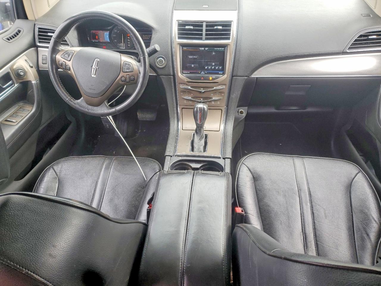 2011 LINCOLN MKX photo 8