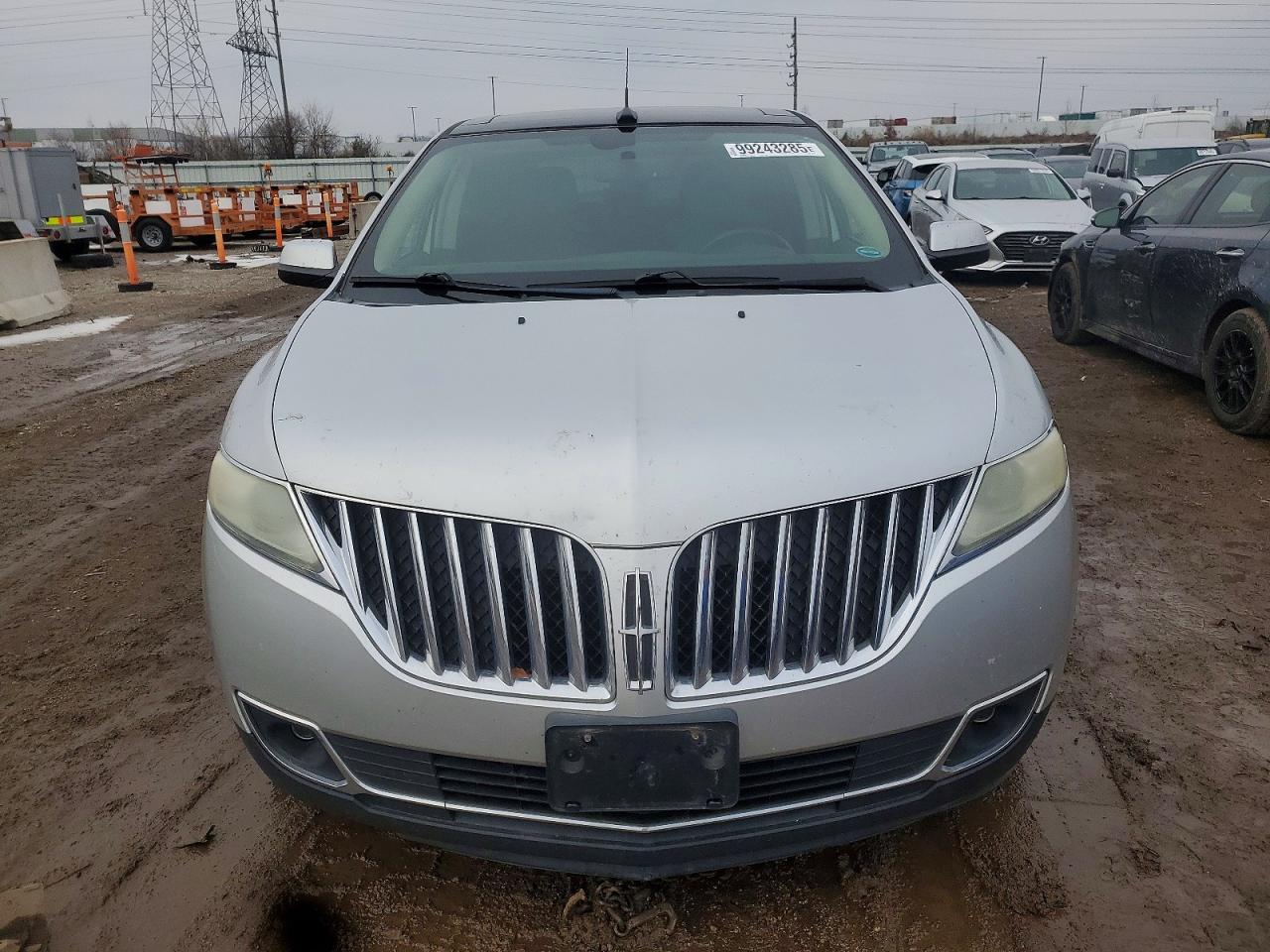 2011 LINCOLN MKX photo 5