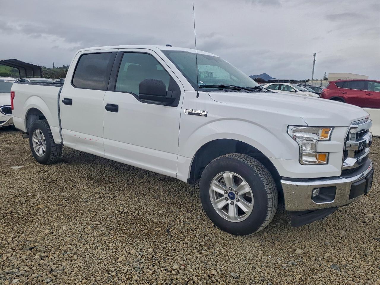 2017 FORD F150 SUPERCREW photo 4