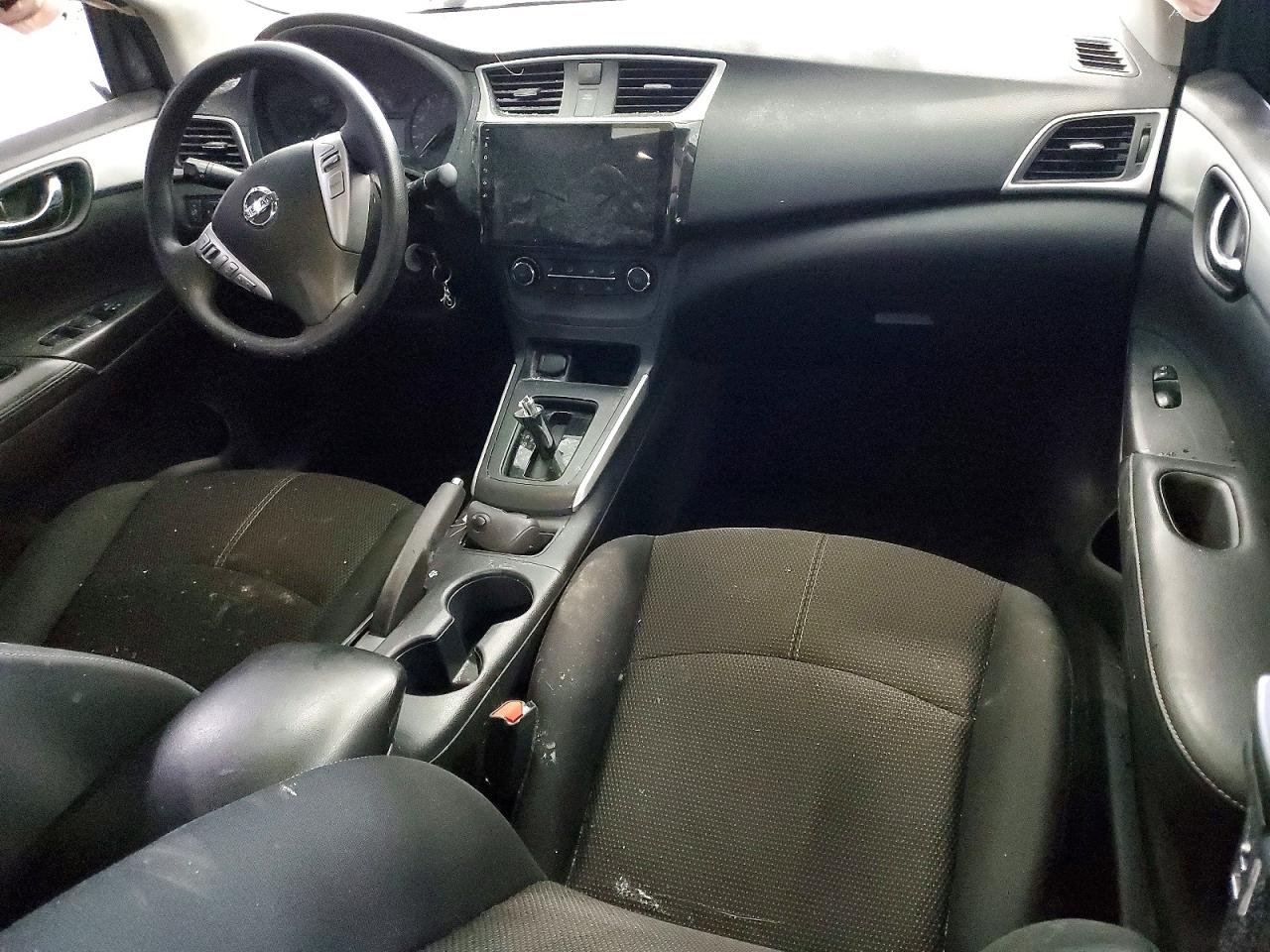 2017 NISSAN SENTRA S photo 8