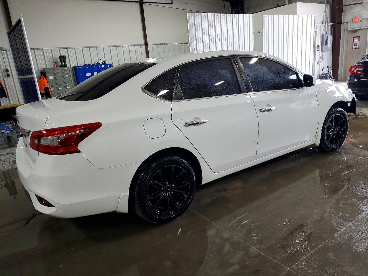 2017 NISSAN SENTRA S photo 3