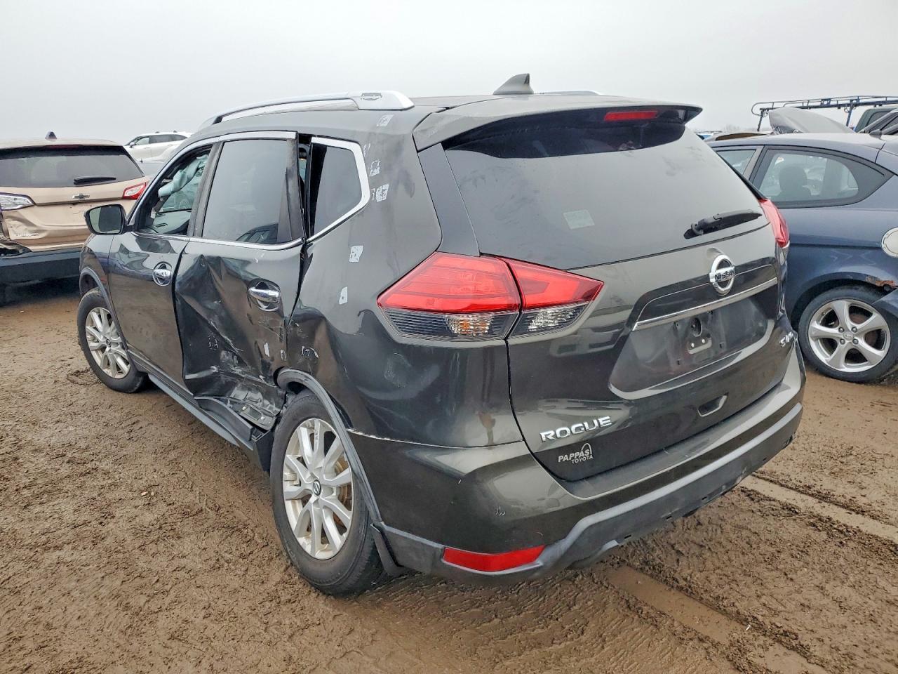 2017 NISSAN ROGUE S photo 2