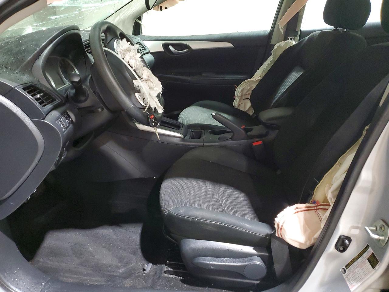 2019 NISSAN SENTRA S photo 7