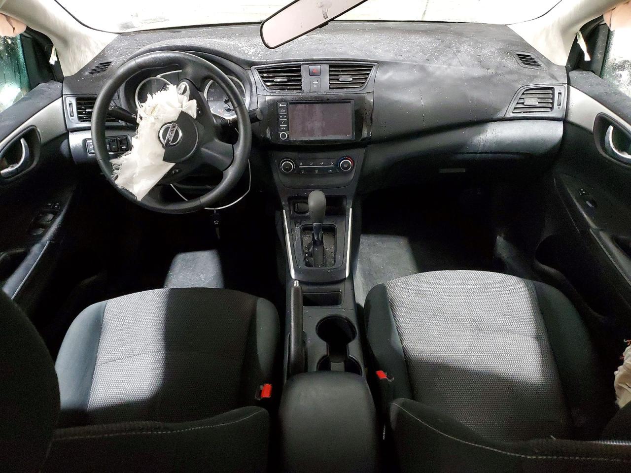 2019 NISSAN SENTRA S photo 8