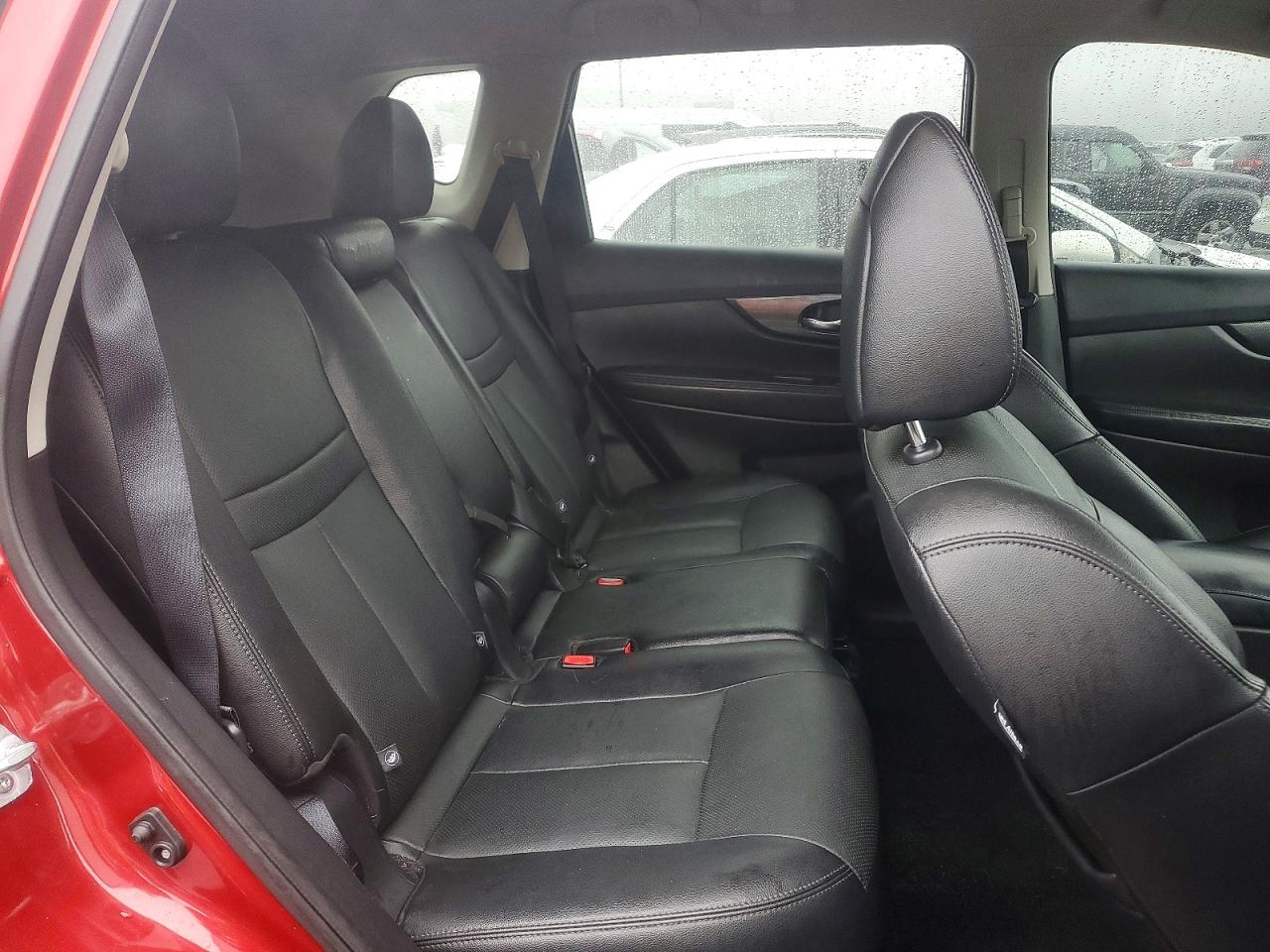 2016 NISSAN ROGUE S photo 11
