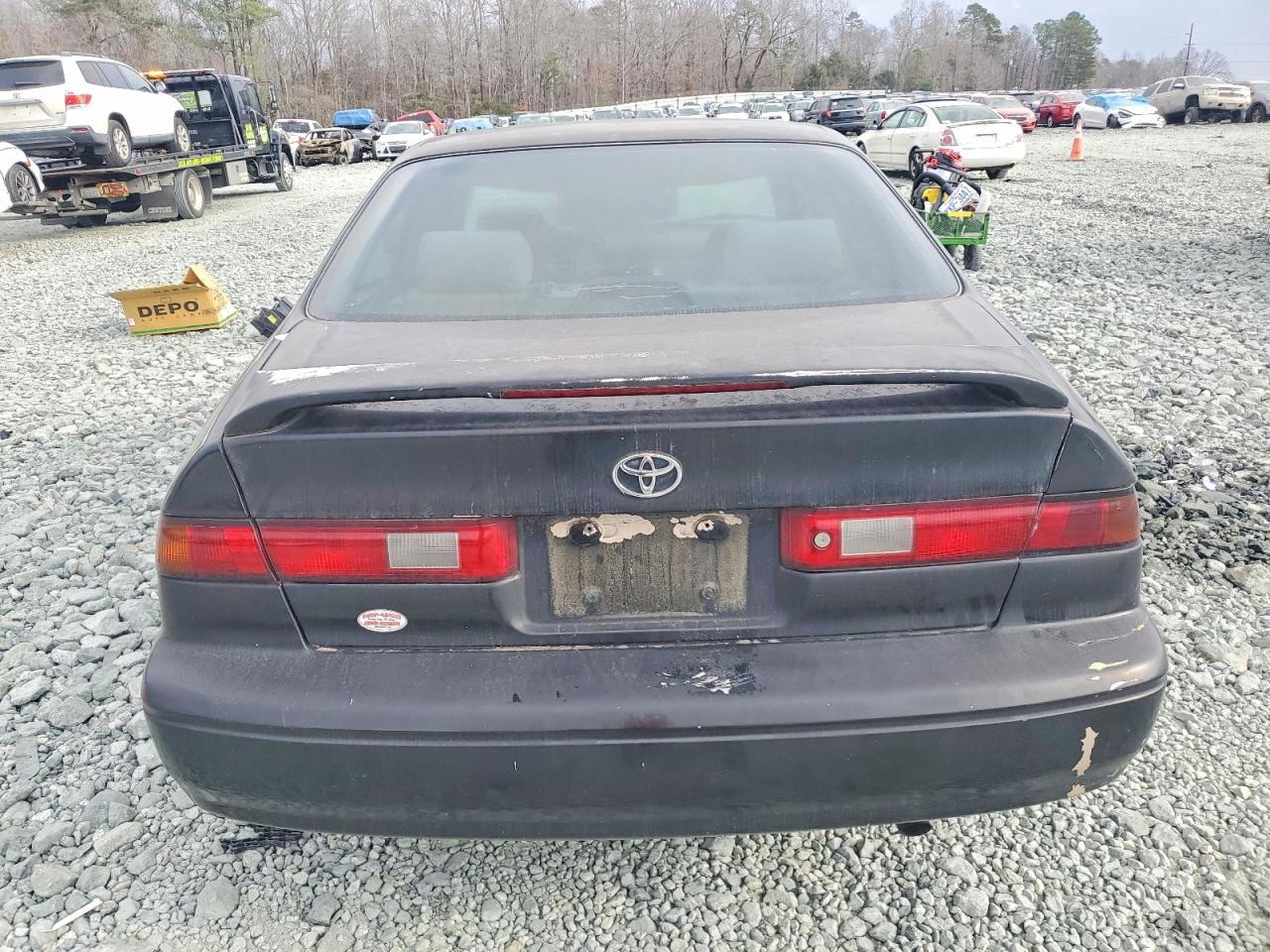 1999 TOYOTA CAMRY CE photo 6
