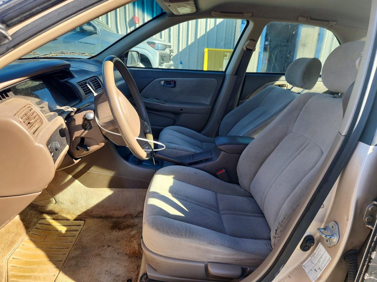 1999 TOYOTA CAMRY CE photo 7