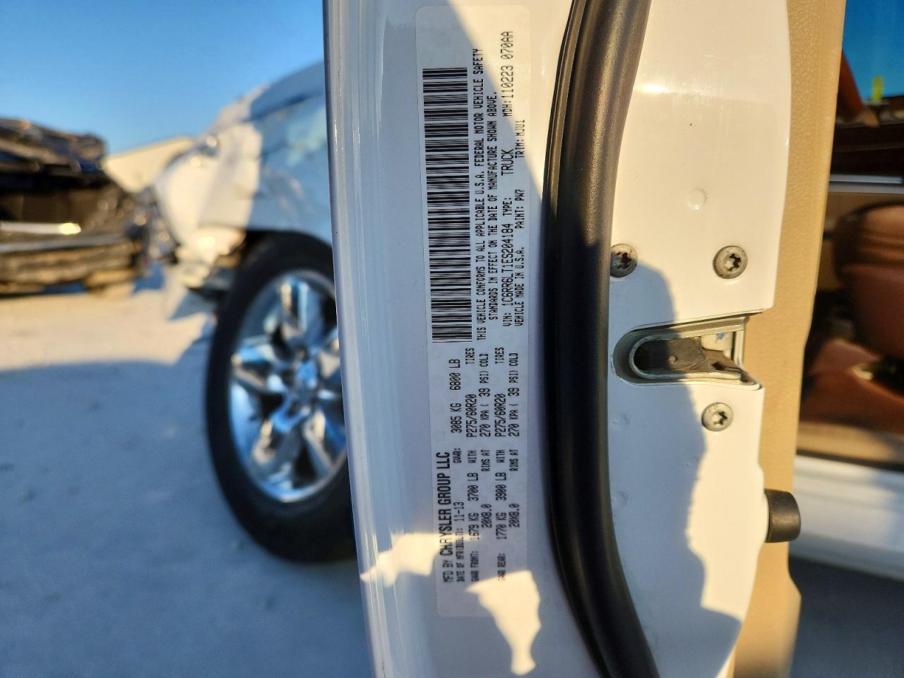 2014 RAM 1500 SLT photo 13