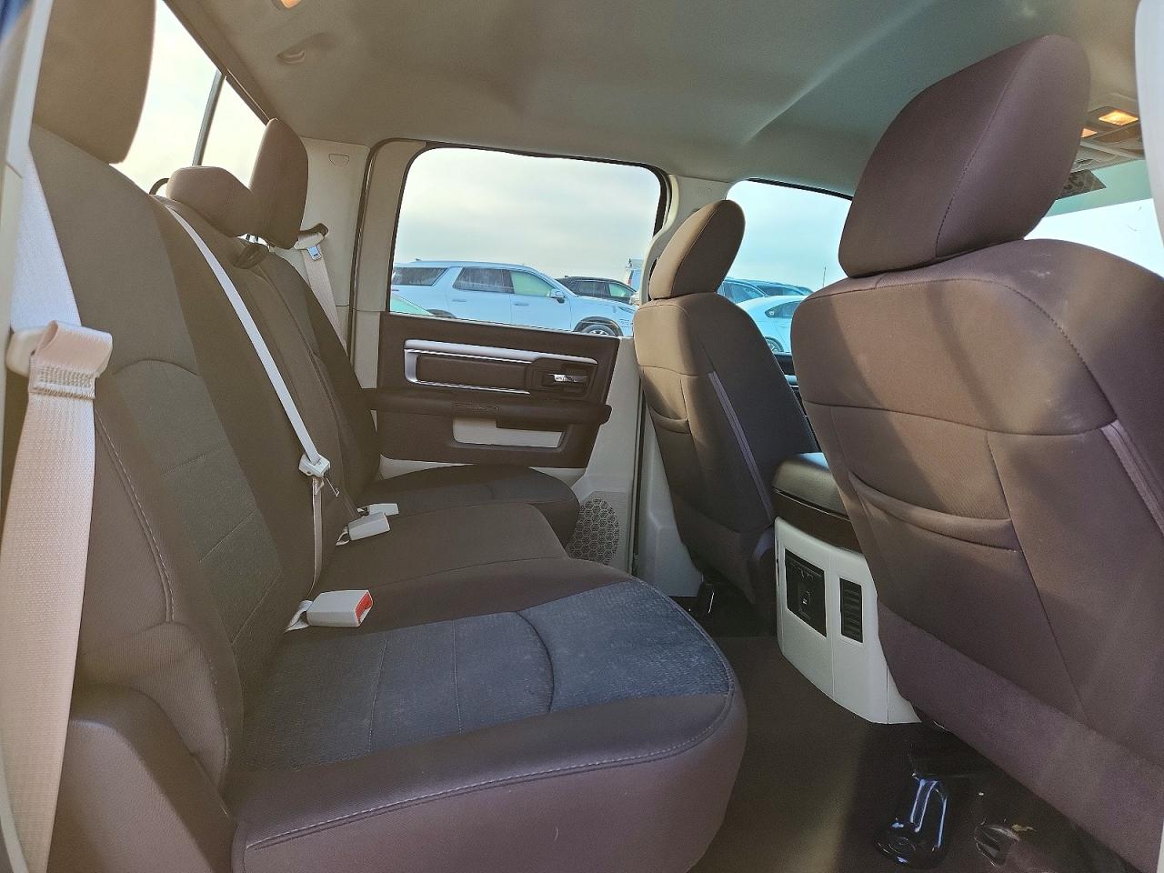 2014 RAM 1500 SLT photo 10