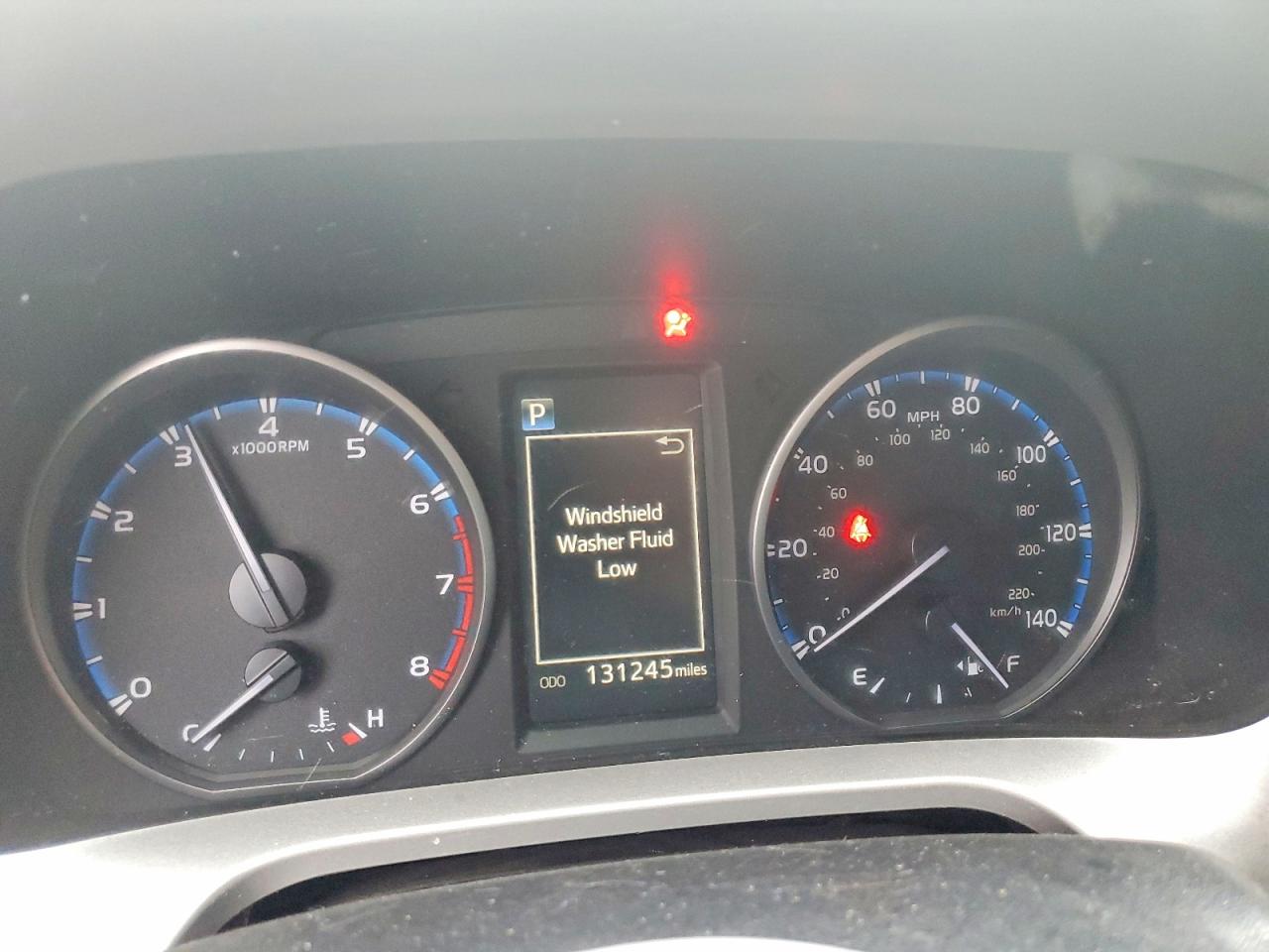 2018 TOYOTA RAV4 LE photo 17
