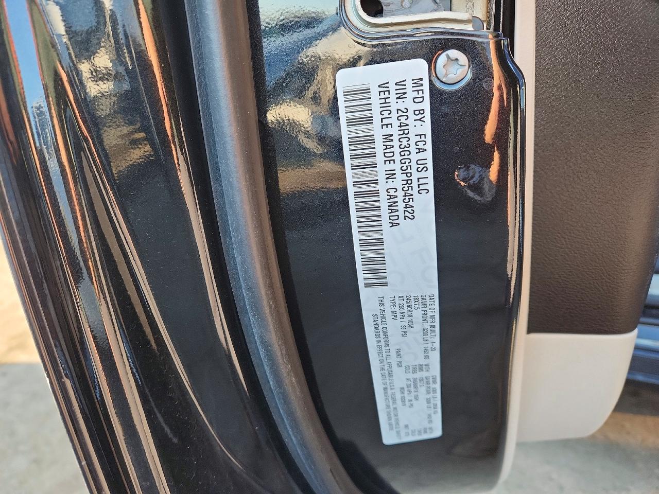 2023 CHRYSLER PACIFICA LIMITED photo 13