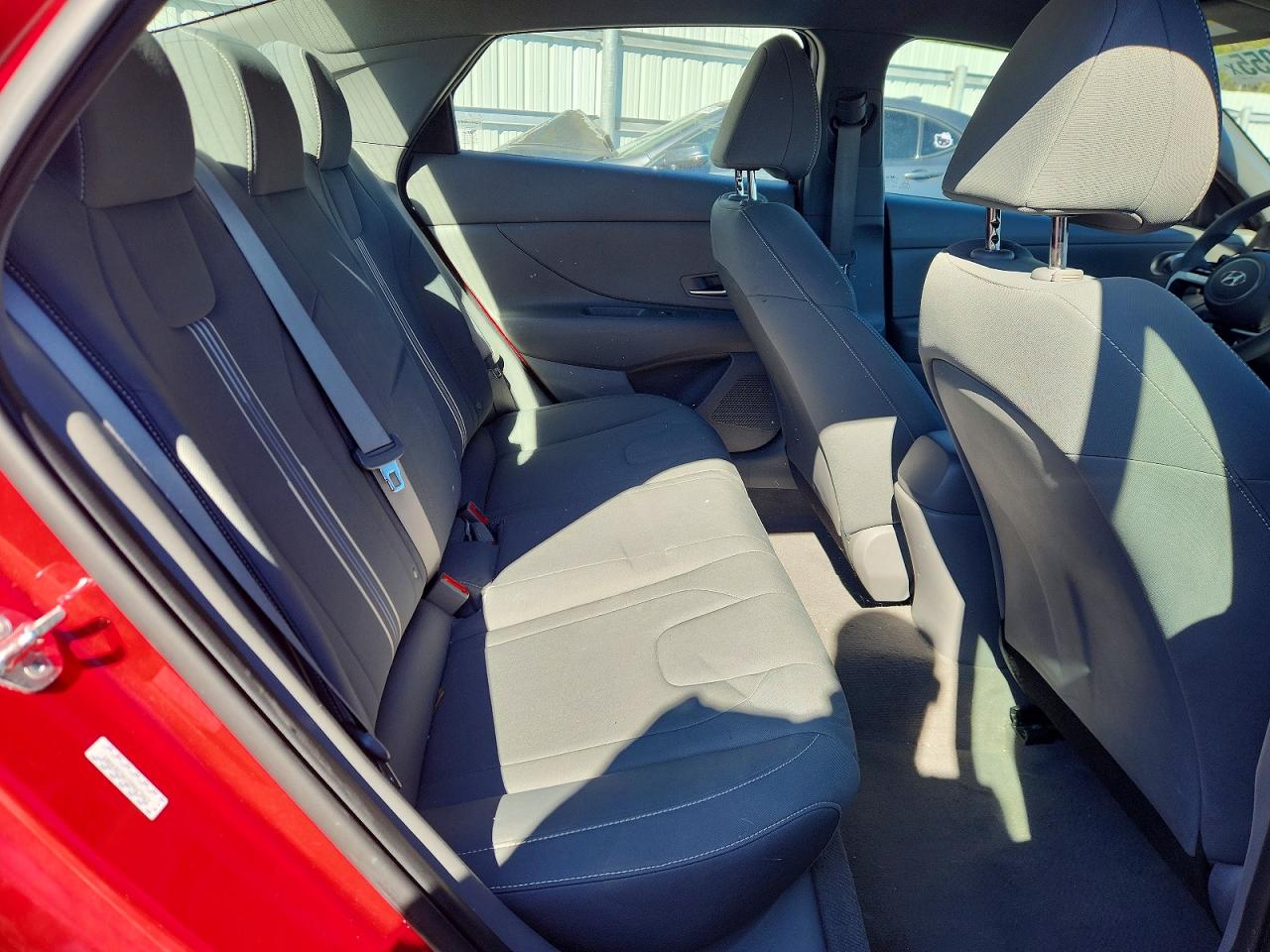 2022 HYUNDAI ELANTRA SEL photo 10