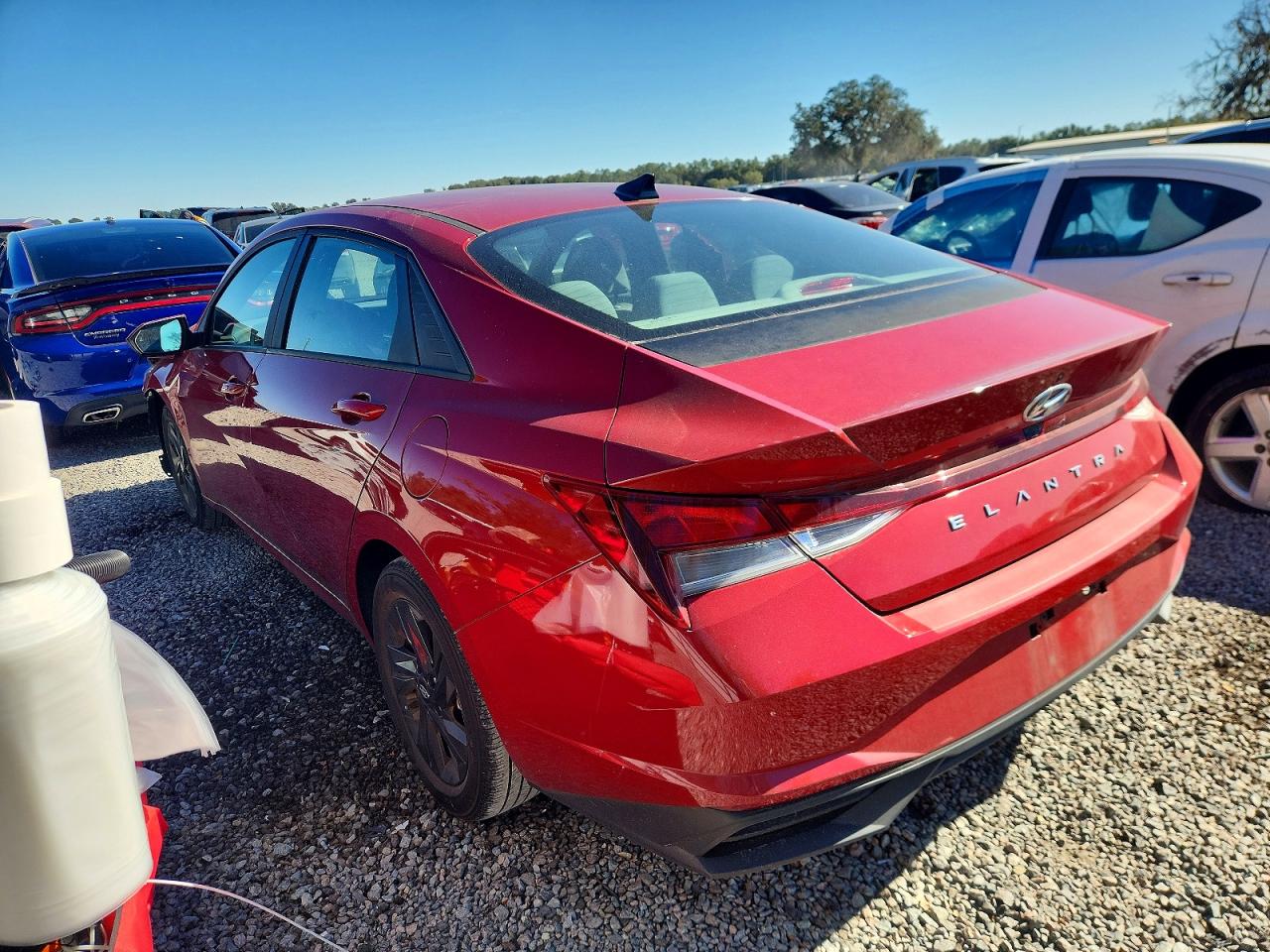 2022 HYUNDAI ELANTRA SEL photo 2