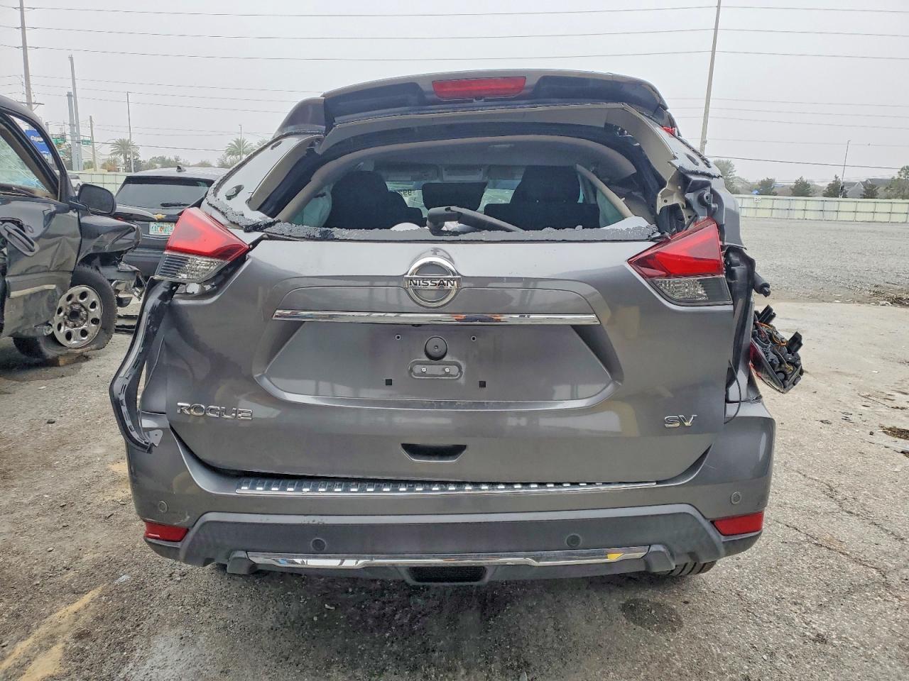 2020 NISSAN ROGUE S photo 6