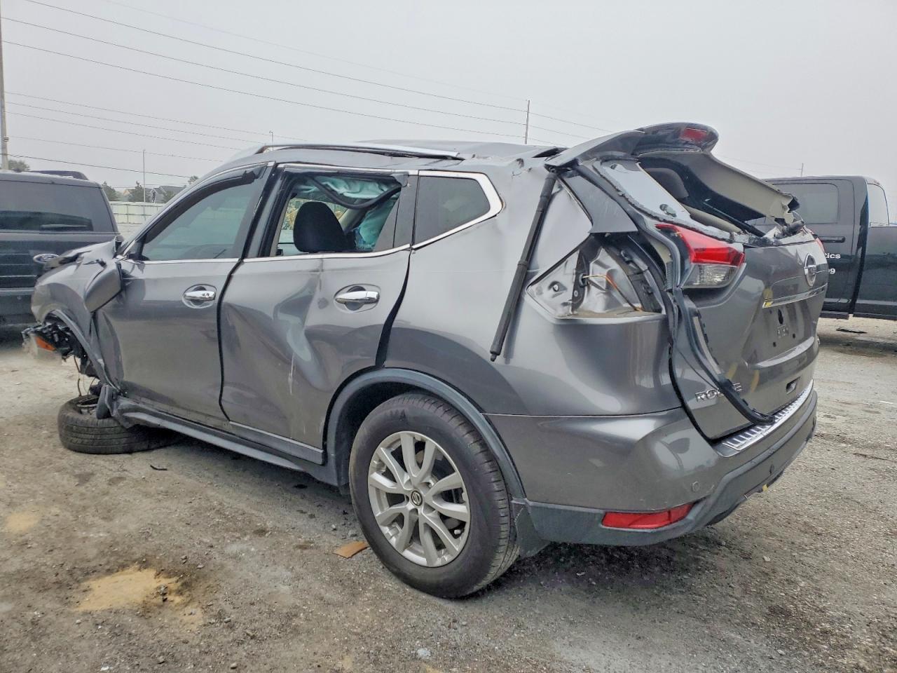 2020 NISSAN ROGUE S photo 2